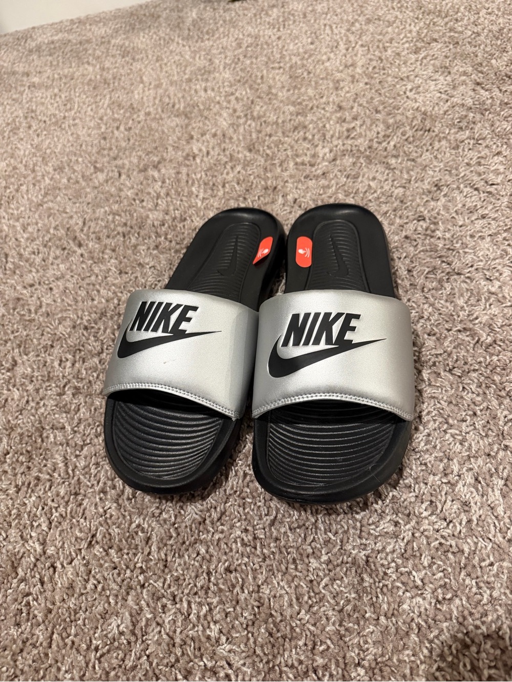 New Nike Men’s Silver and Black Slide Sandals with Bold Logo